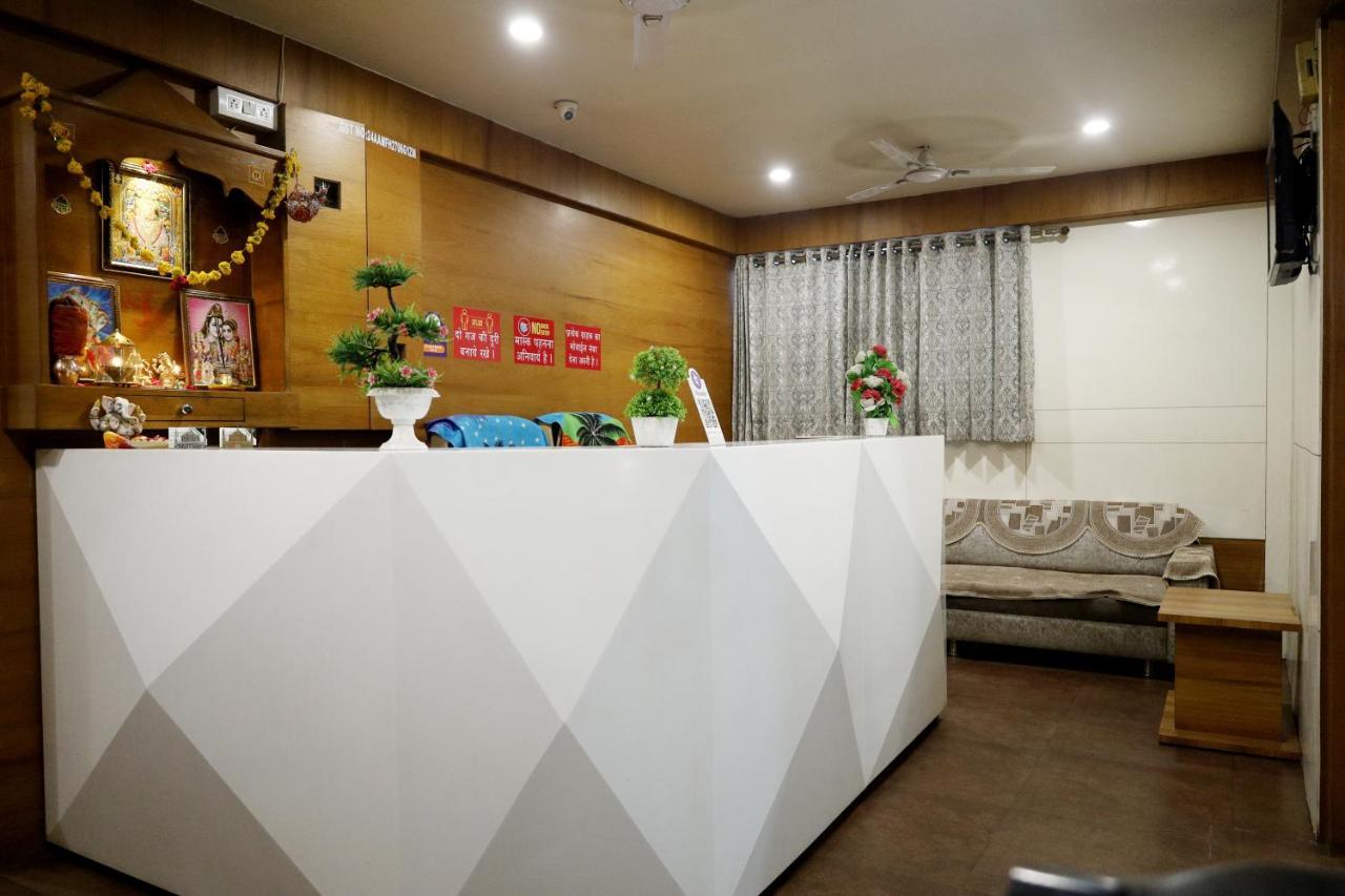 Hotel Madhav
