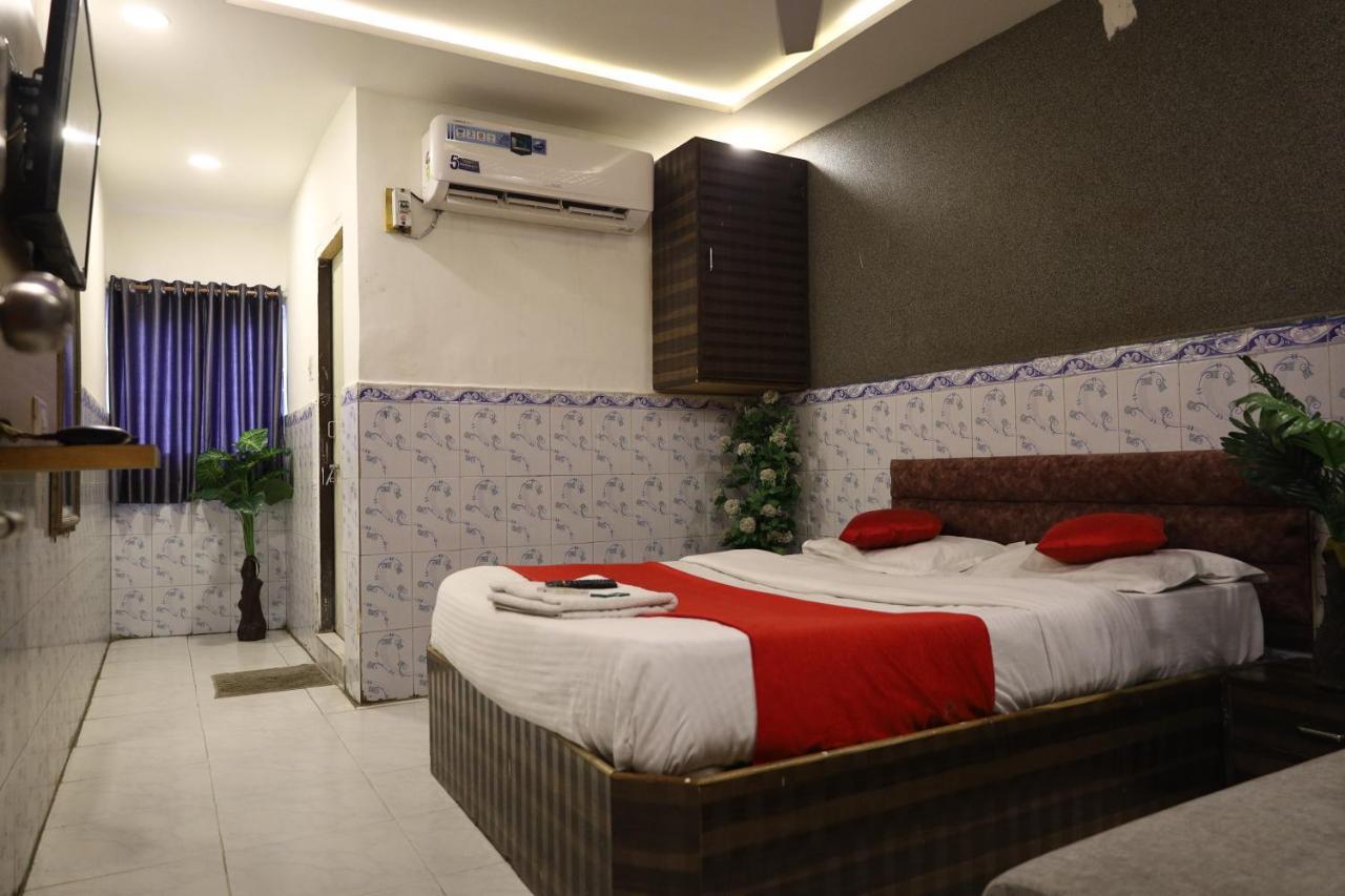 Goverdhan Palace Bapunagar Hotel 2*