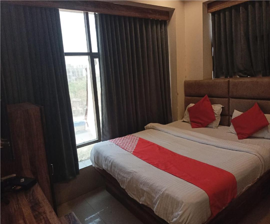 Dream Hotel 4*