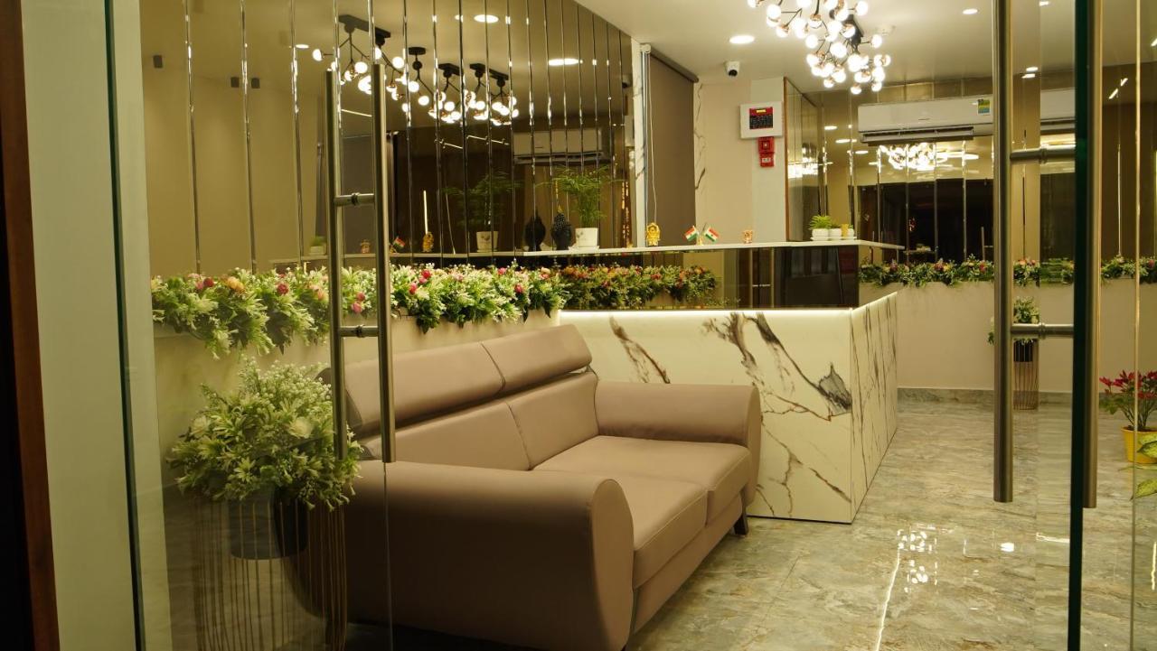 Hotel Richie Rich Ahmedabad