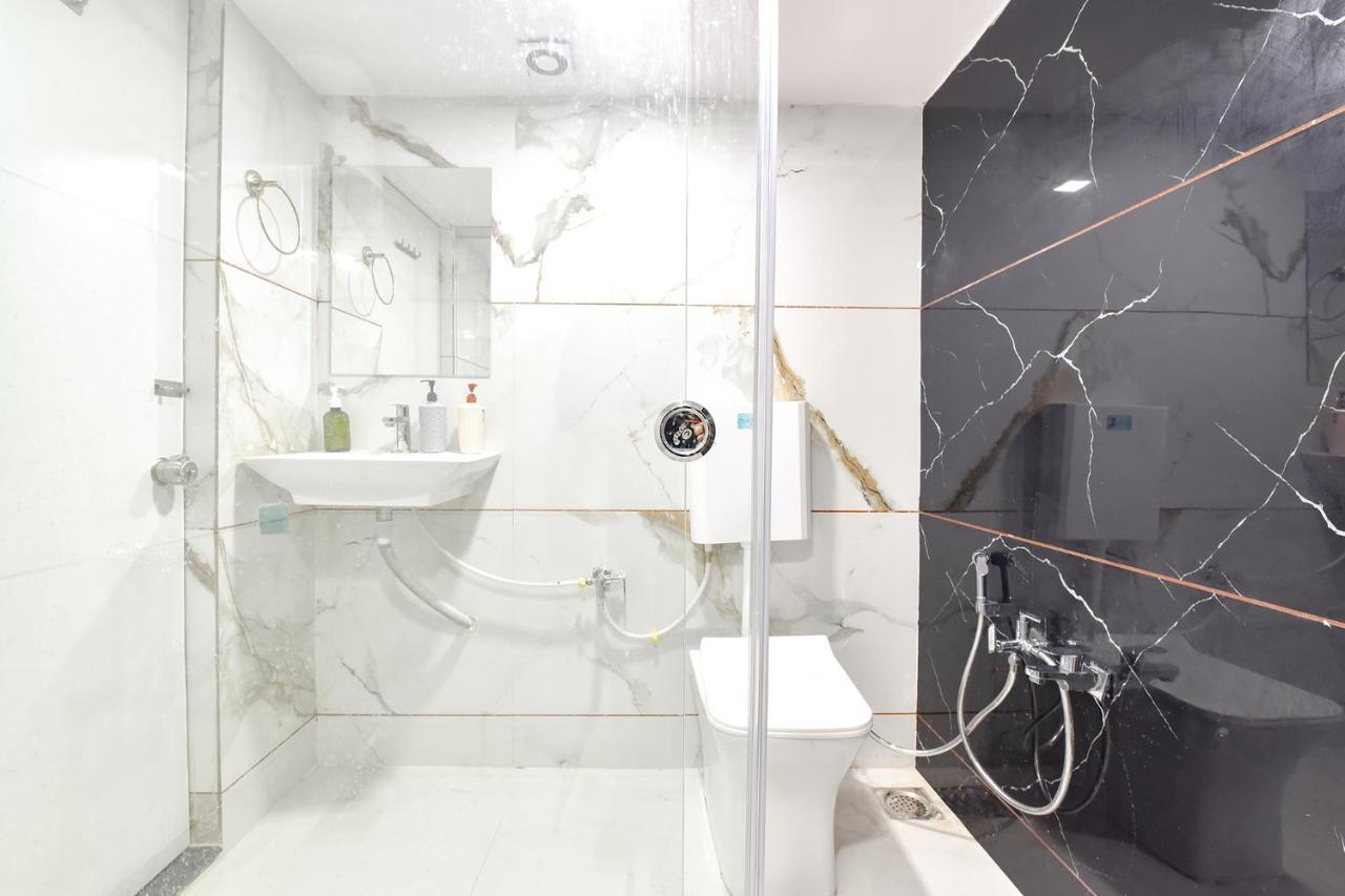 Hotel Fabhotel Matrix Ahmedabad