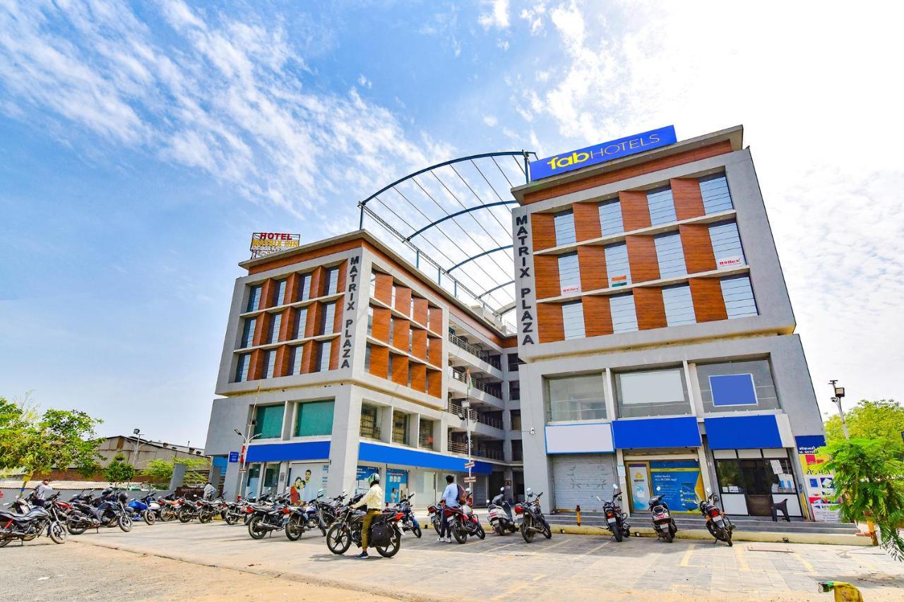 Hotel Fabhotel Matrix 3*