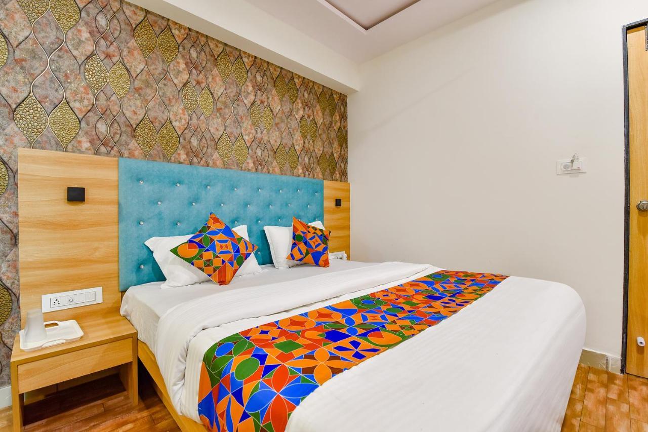 Hotel Fabhotel Matrix Ahmedabad