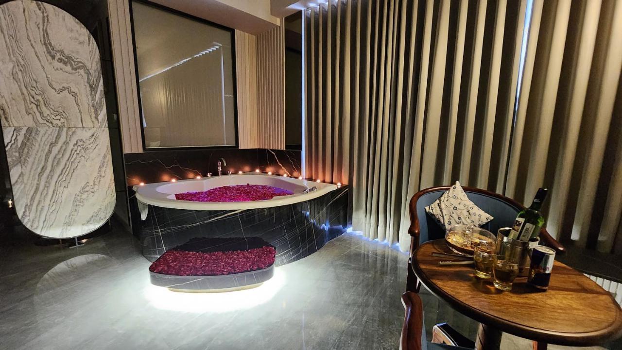 Hotel Apricot Motera