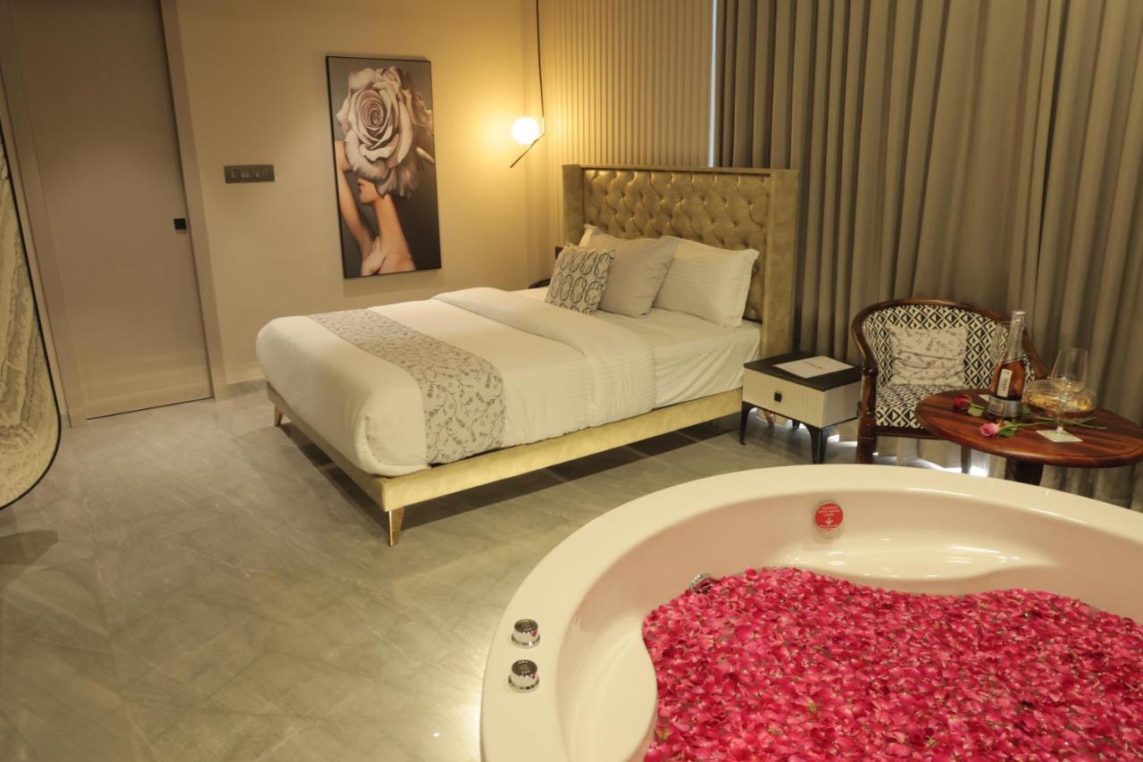 Hotel Apricot Motera