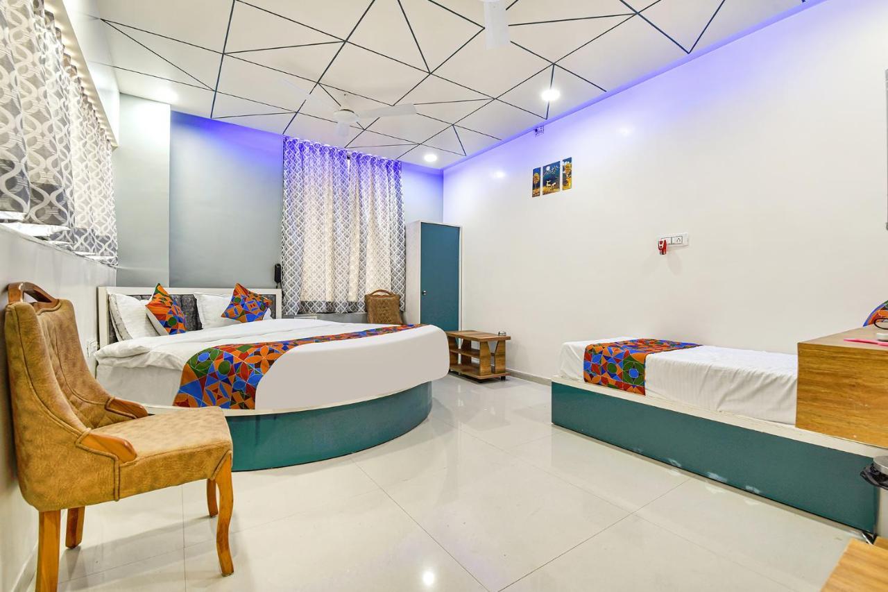 Hotel Fabhotel Dev Palace Ahmedabad