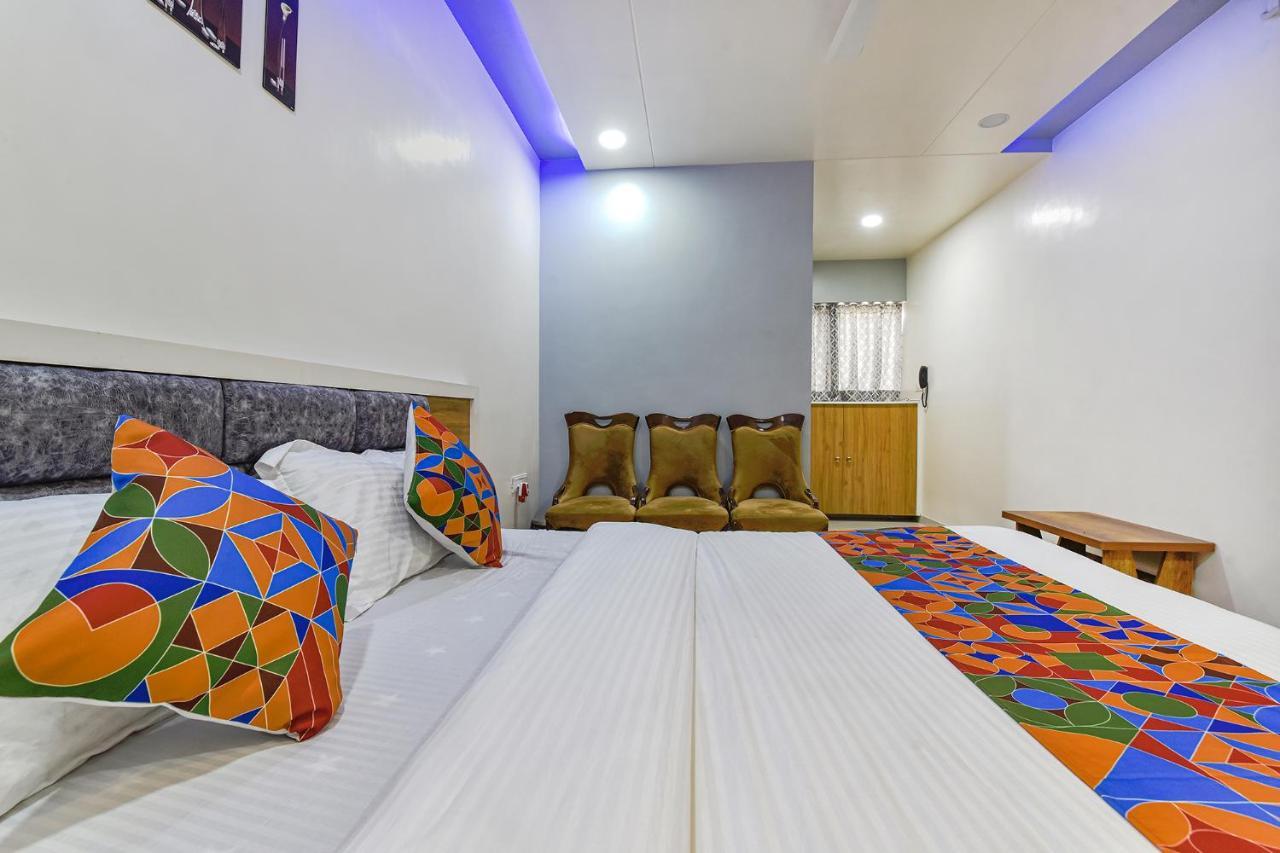 Hotel Fabhotel Dev Palace