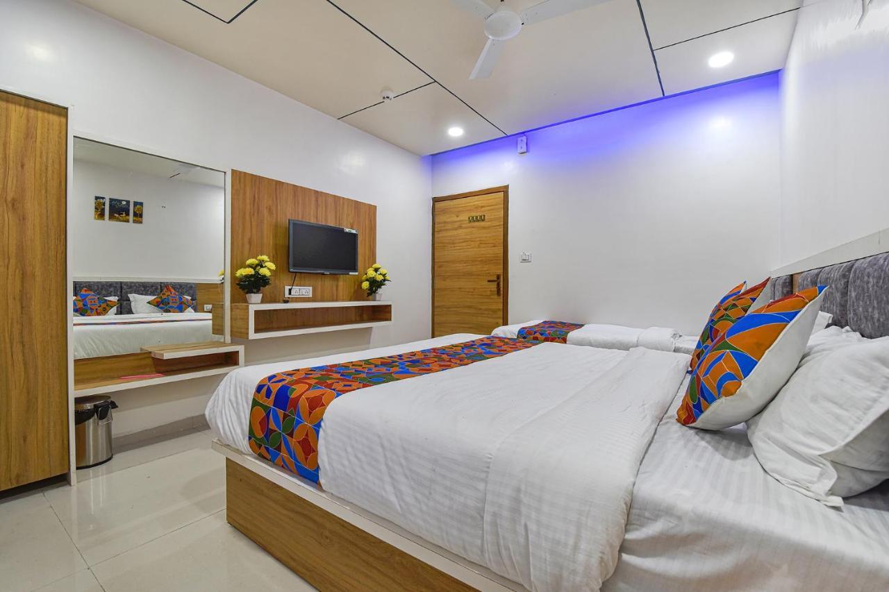 Fabhotel Dev Palace Hotel Ahmedabad