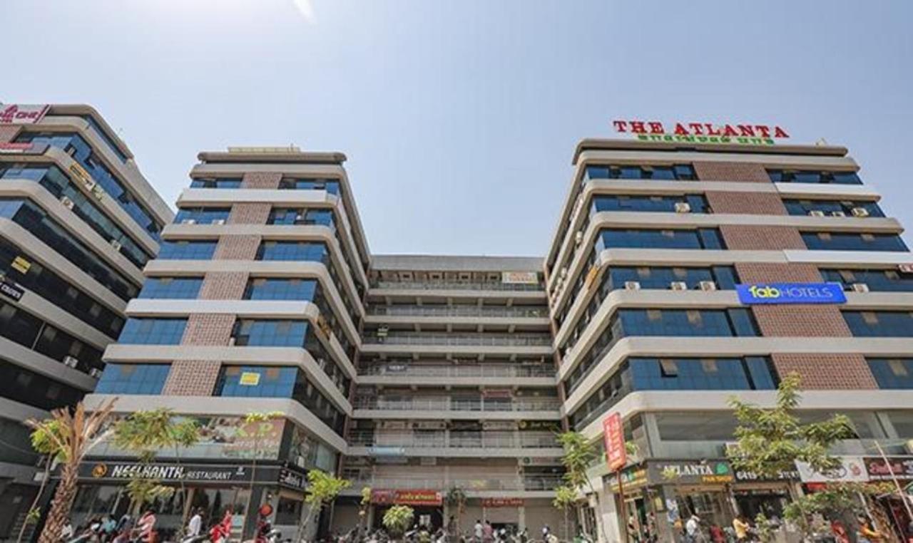 Fabhotel The Heaven Hotel