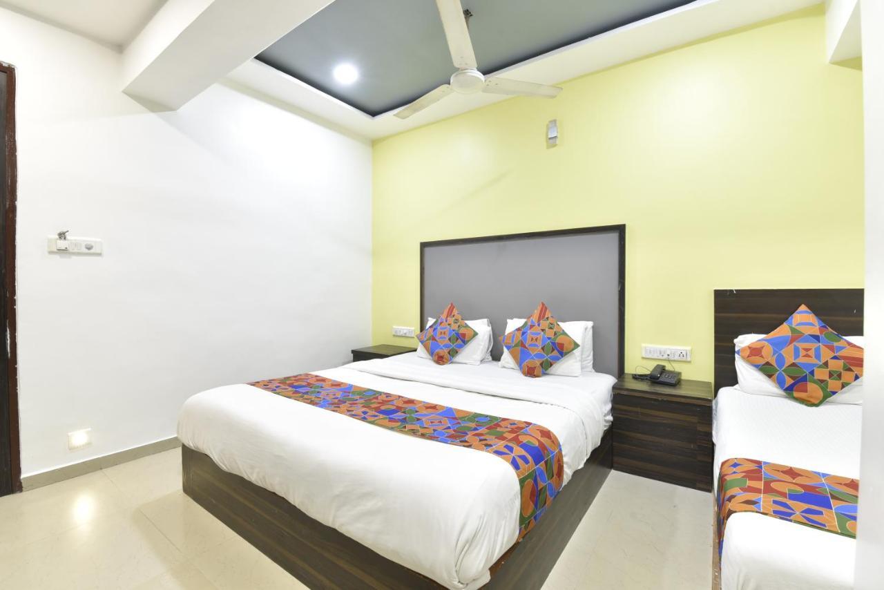 Gold Leaf Guest house Ahmedabad