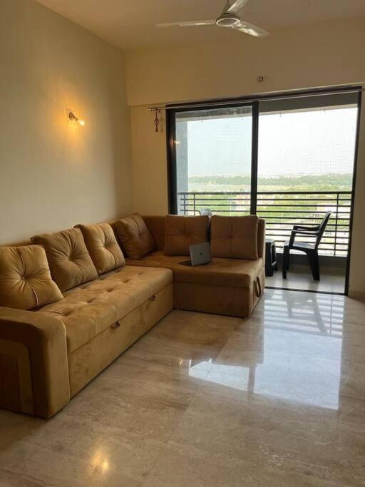 Apartment World Cup Motera Cricket Stadium Furnished 6bed-2bhk Ahmedabad