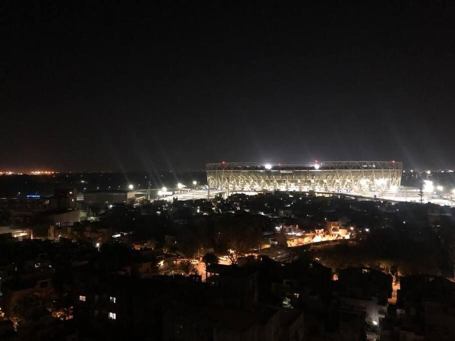 Apartment World Cup Motera Cricket Stadium Furnished 6bed-2bhk *