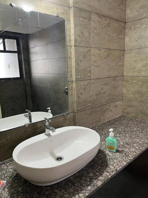 World Cup Motera Cricket Stadium Furnished 6bed-2bhk * Ahmedabad