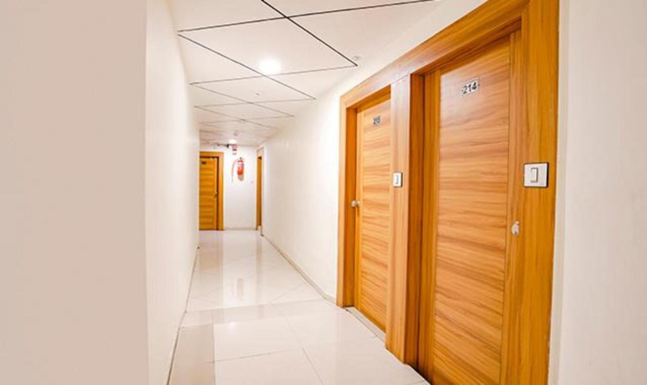 Hotel Fabhotel Sr Ahmedabad