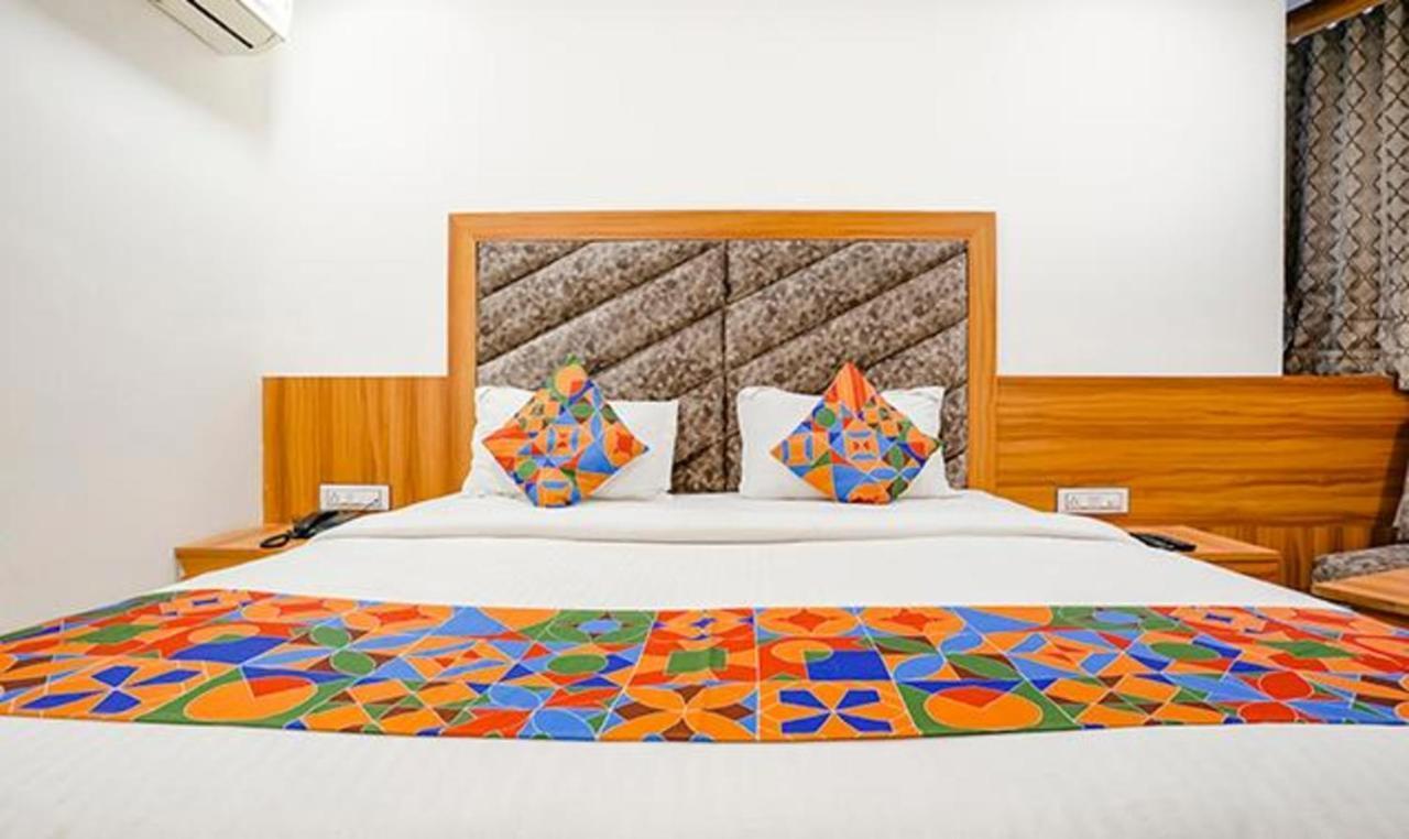Hotel Fabhotel Sr Ahmedabad