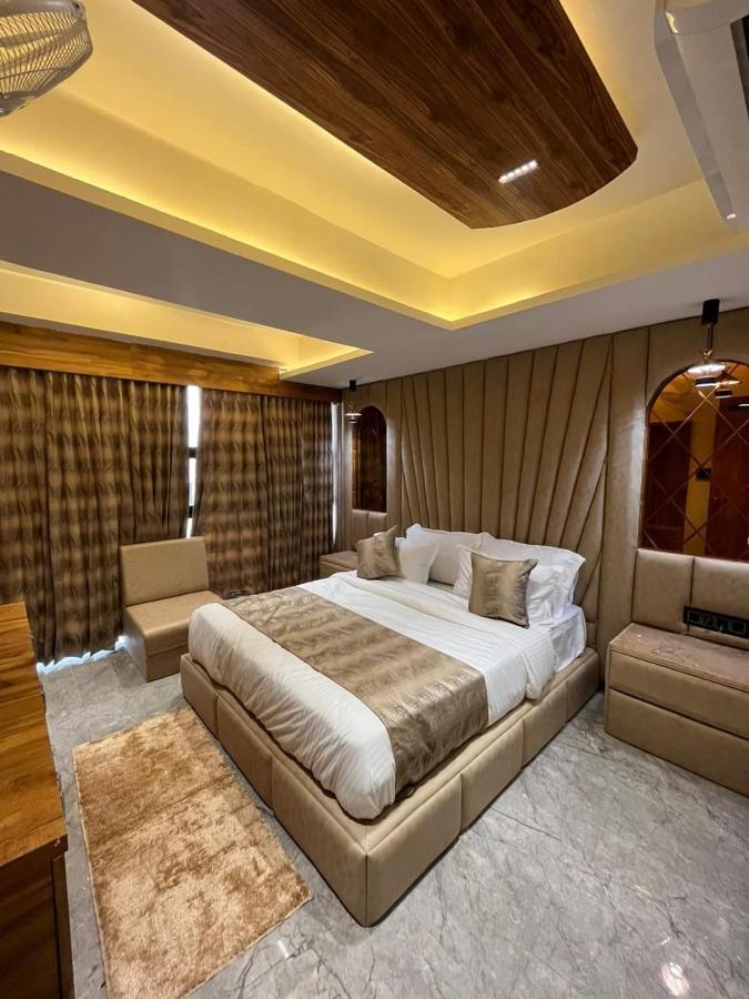 Pelican Hotel 3*