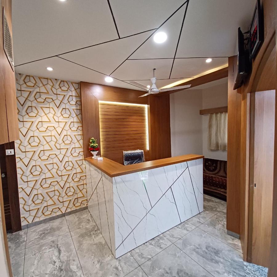 Leela Palace 3* Ahmedabad