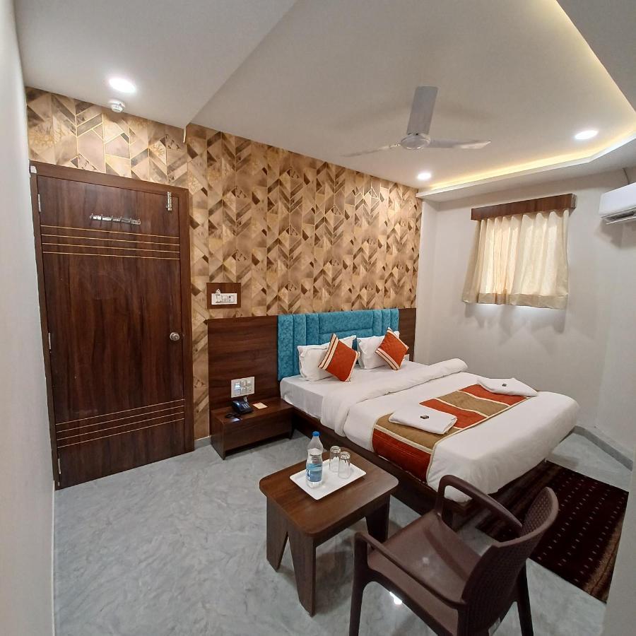 Hotel Leela Palace Ahmedabad