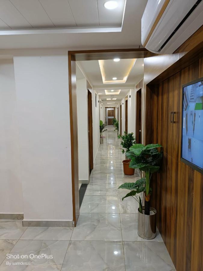 Royal Grand 3* Ahmedabad