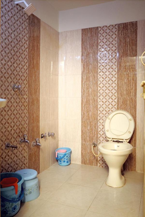 Hotel Satluj 2*
