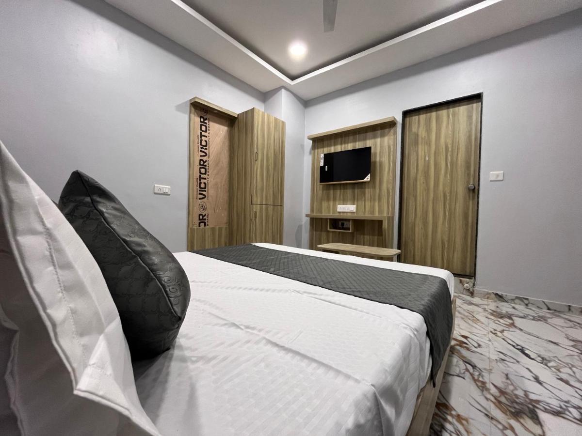 Hotel Krishna 3*