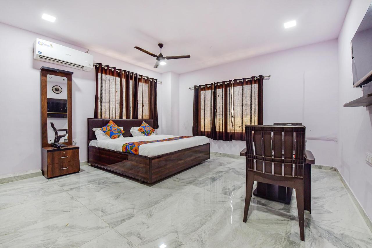 Fabhotel Vishwa Palace Ahmedabad
