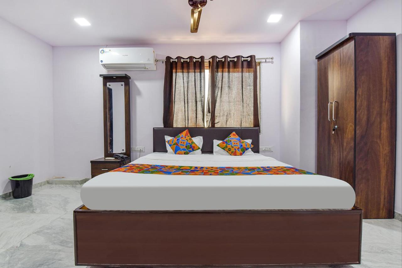 Fabhotel Vishwa Palace