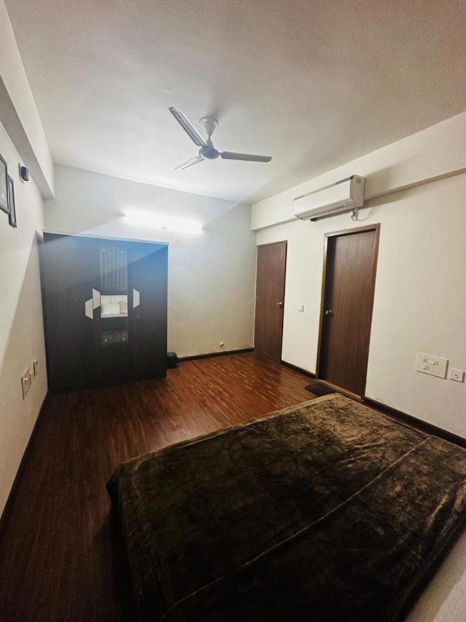 River Front Apartment