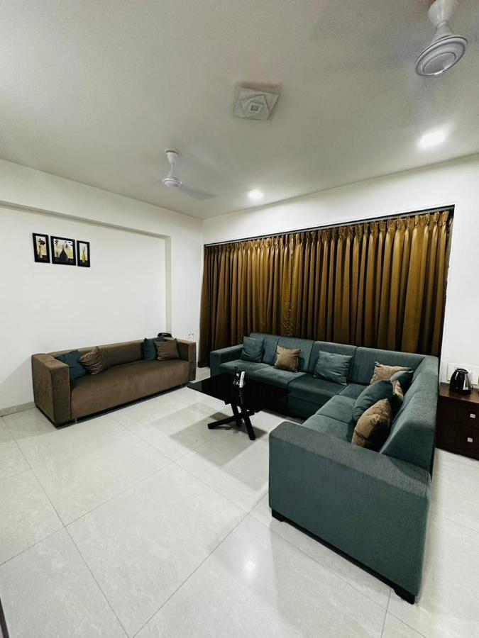 River Front Apartment *