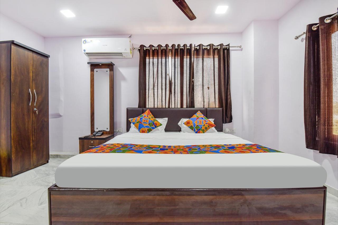 Hotel Fabhotel Vishwa Palace 3*