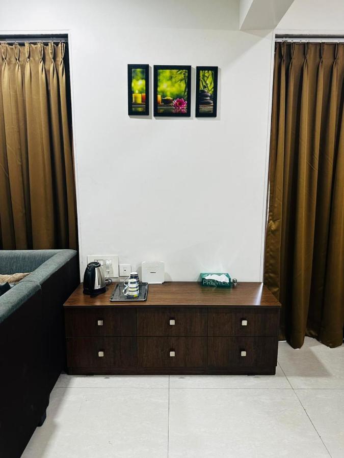River Front Apartment