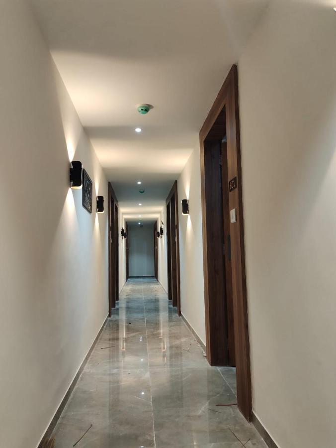 Hotel Lee Park Ahmedabad