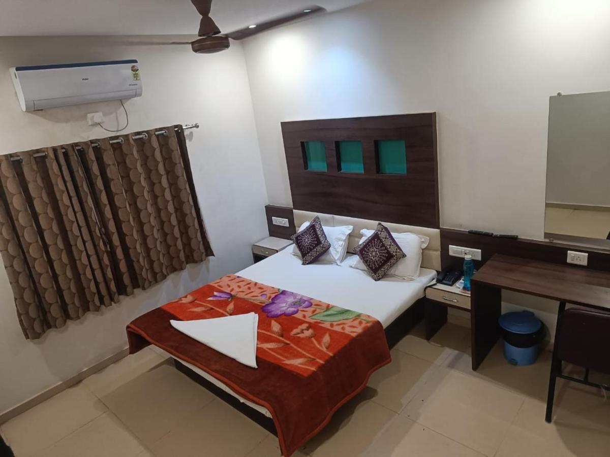 Marina Guest house Ahmedabad