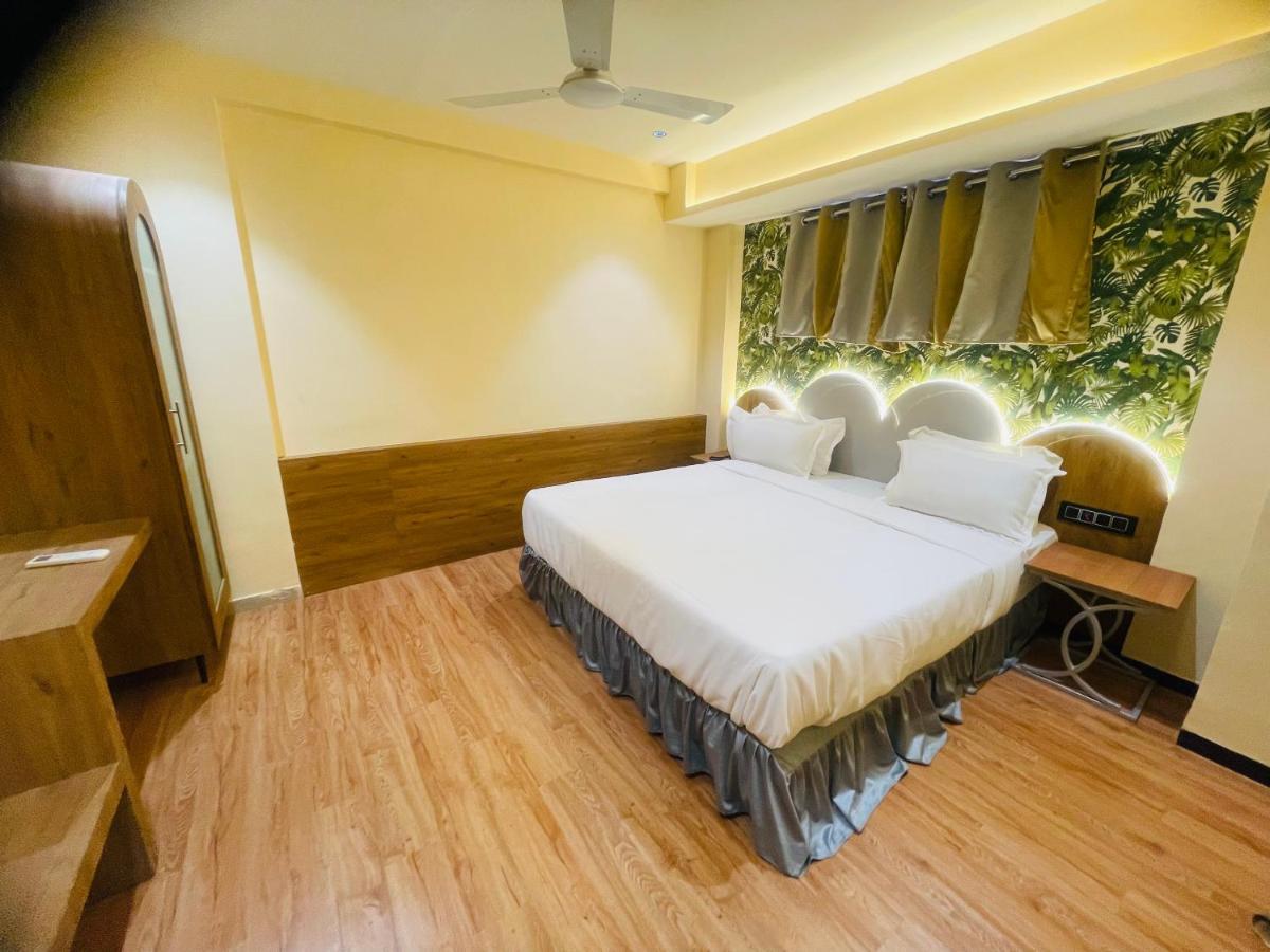 Nova Bopal Hotel