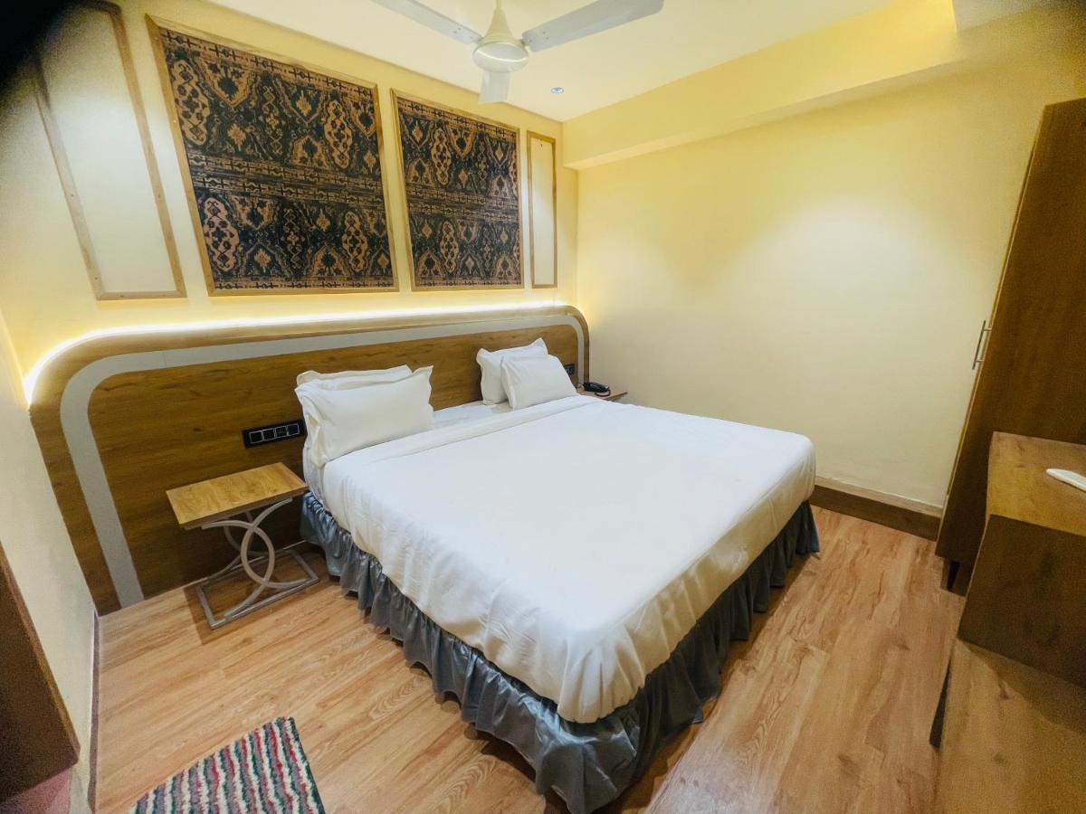 Nova Bopal Hotel