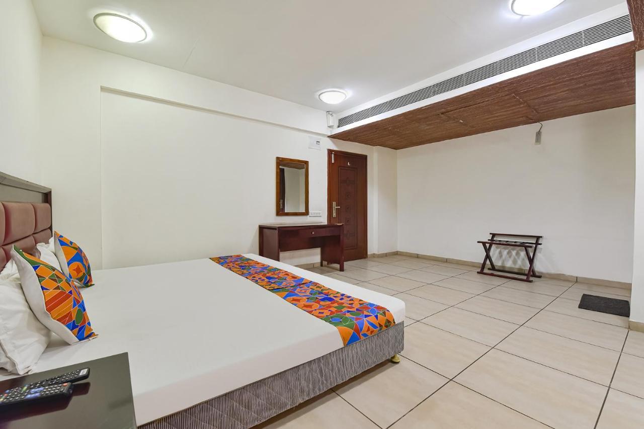 Hotel Fabhotel Gl Residency - Satellite 3*