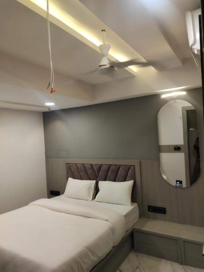 Lee Park Hotel Ahmedabad