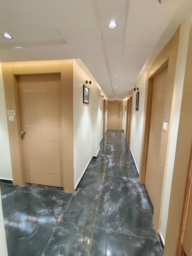 Hotel Lotus Pink 3*