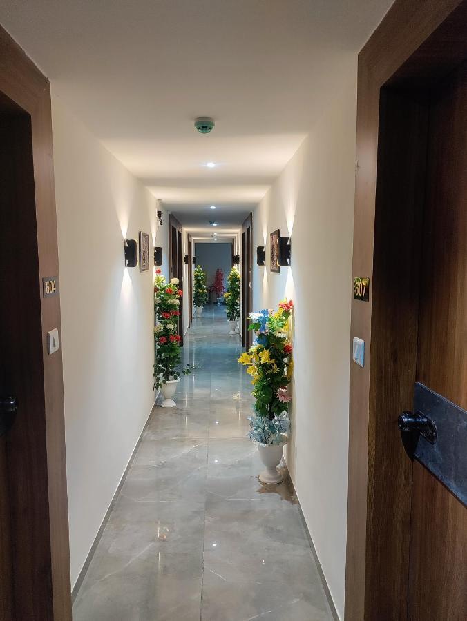 Hotel Lee Park Ahmedabad