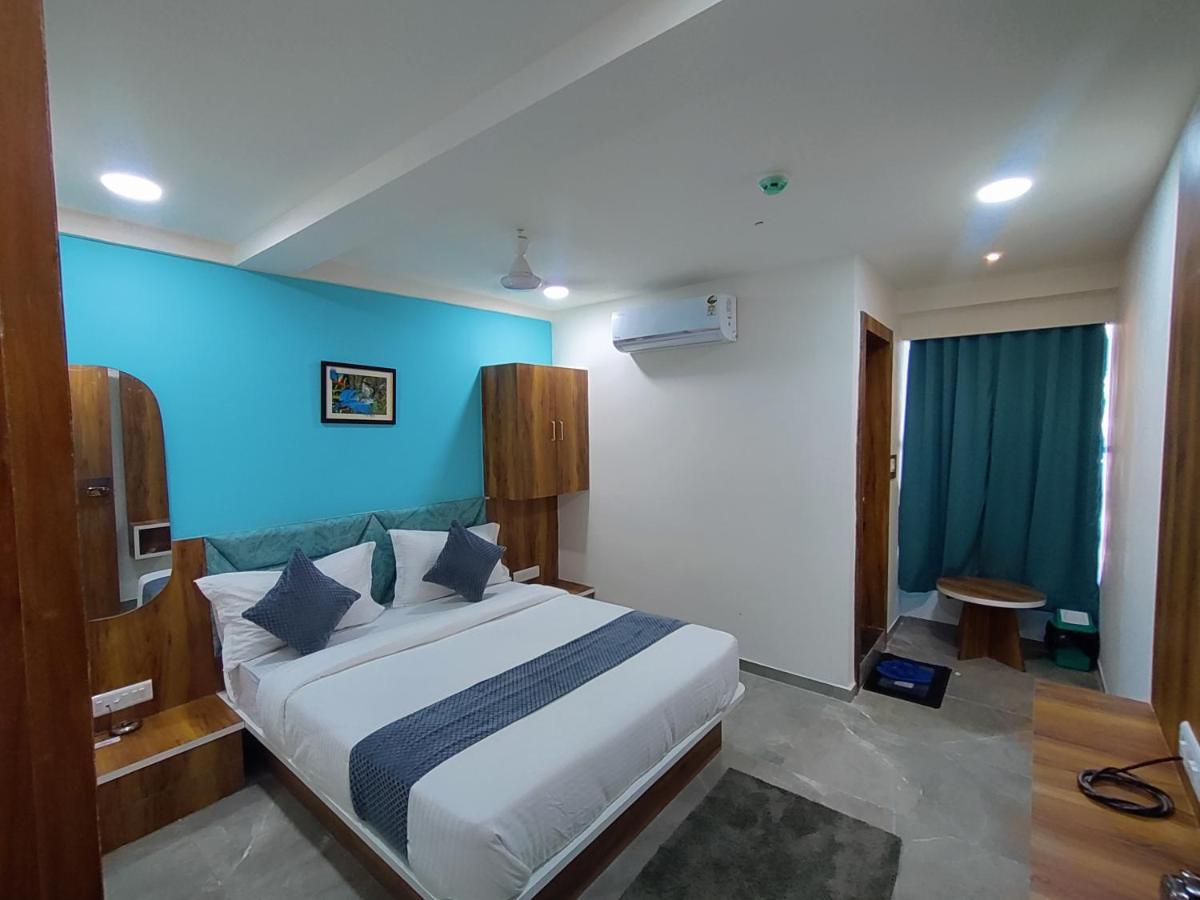 Hotel Lee Park 3*