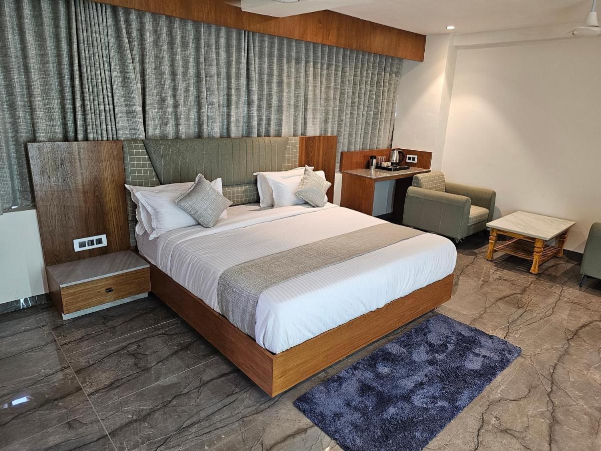 Rds 3* Ahmedabad
