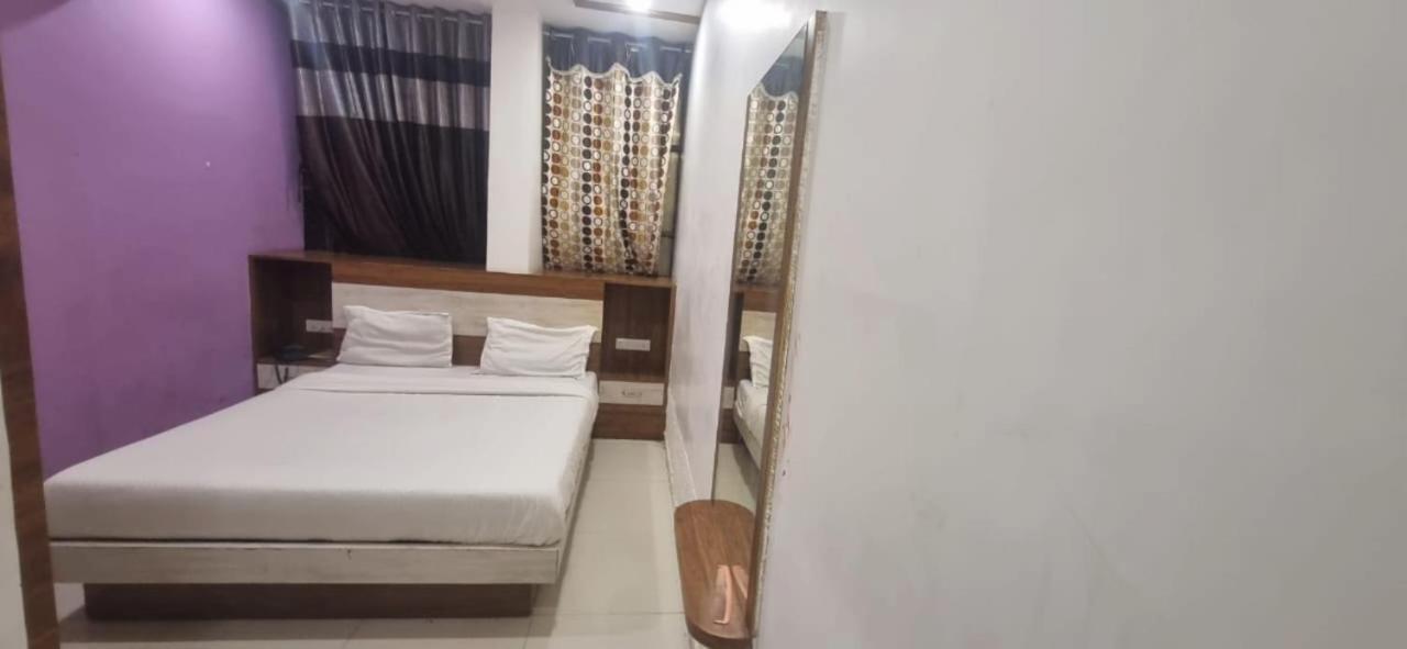 Hotel Jay Bhawani 2*