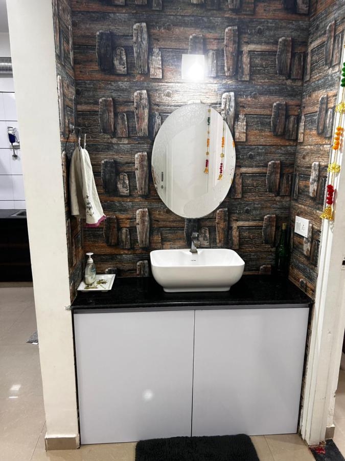 Apartment Enjoy In Heaven Ahmedabad
