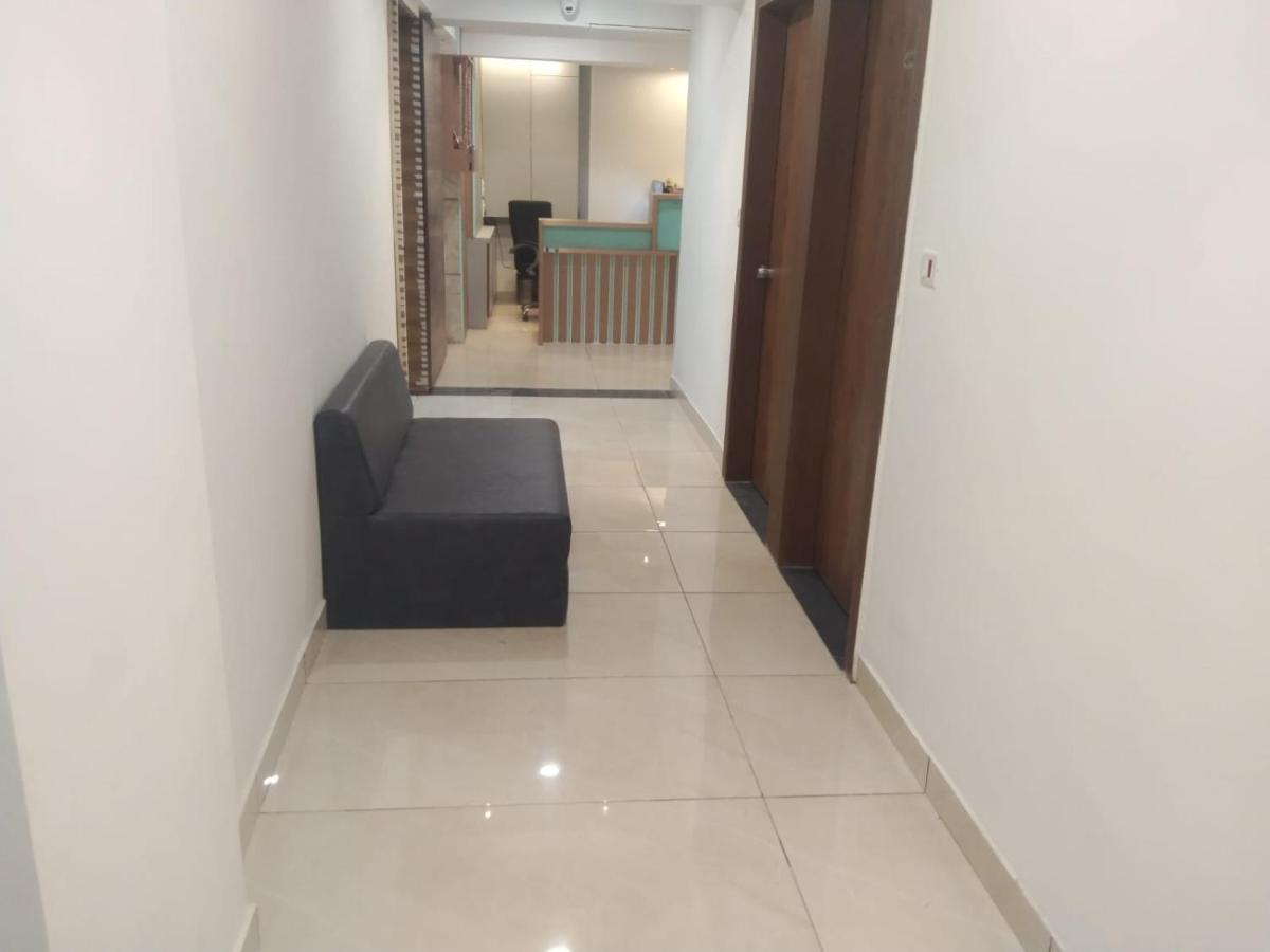 Jay Grand Hotel