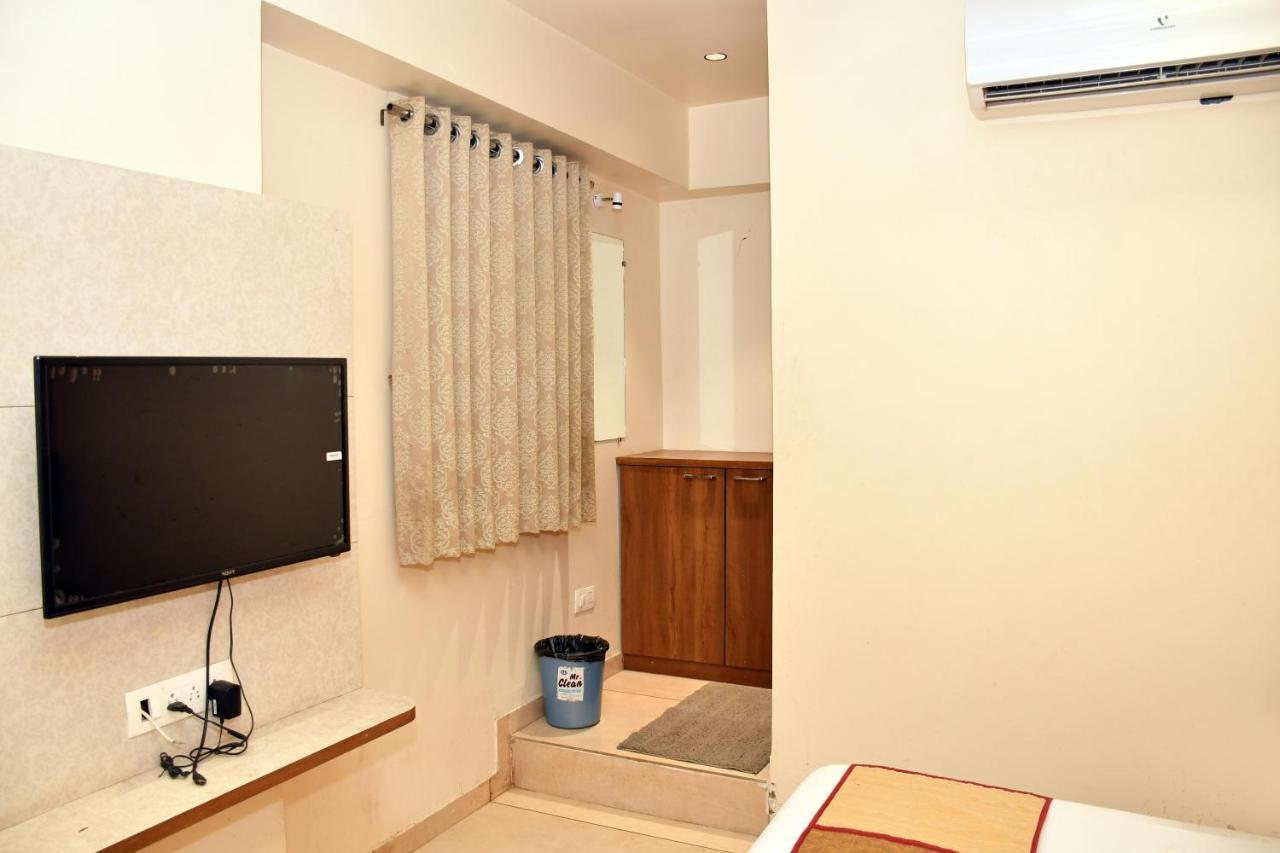 Hotel Bharosa Naroda 4*