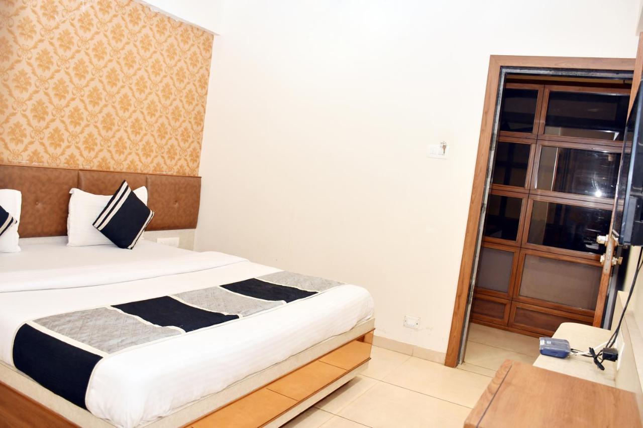 Hotel Bharosa Naroda 4*