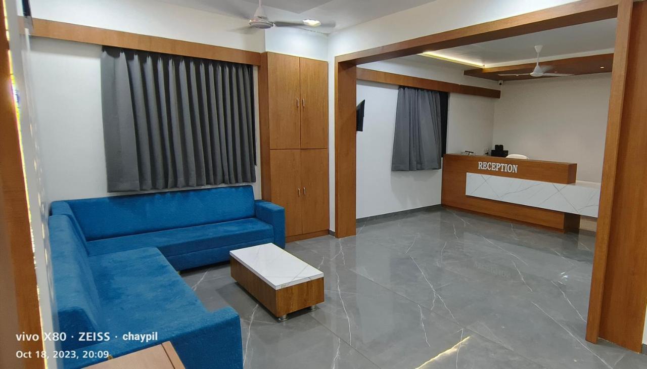 Grand Balaji Hotel