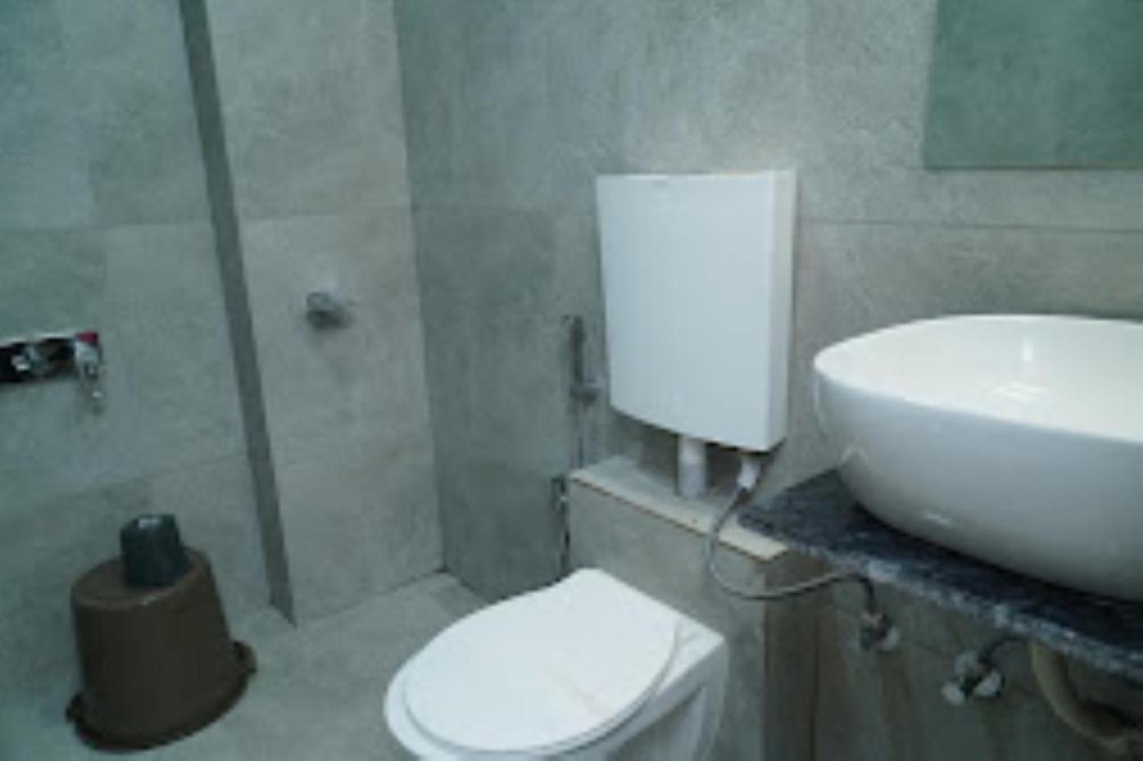 Rest And View , Hotel Ahmedabad
