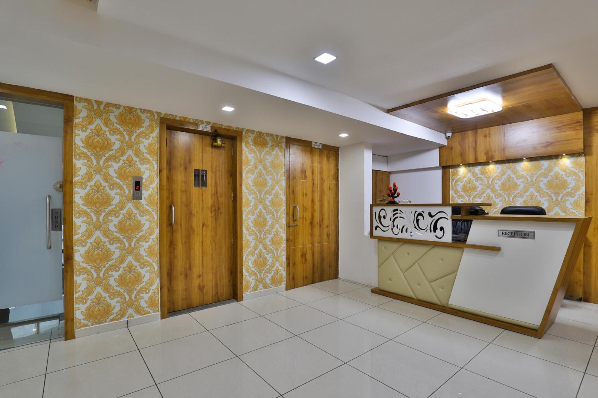 Shaligram Hotel 2*