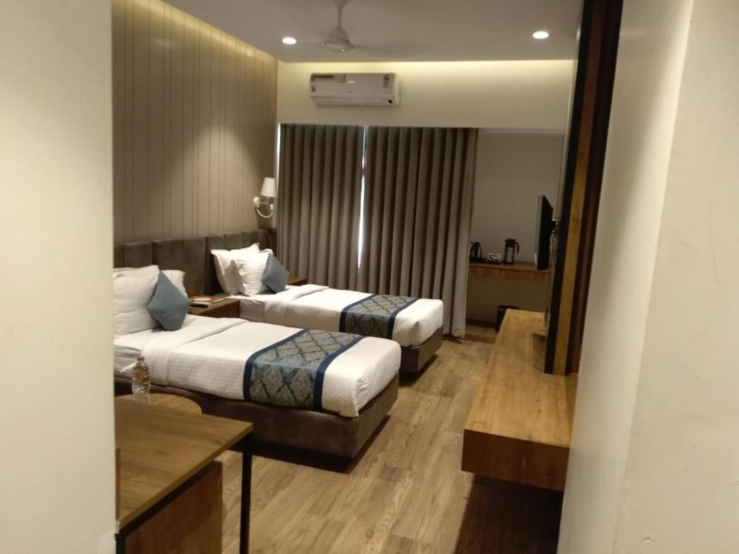 Pinnacle Grand 3*